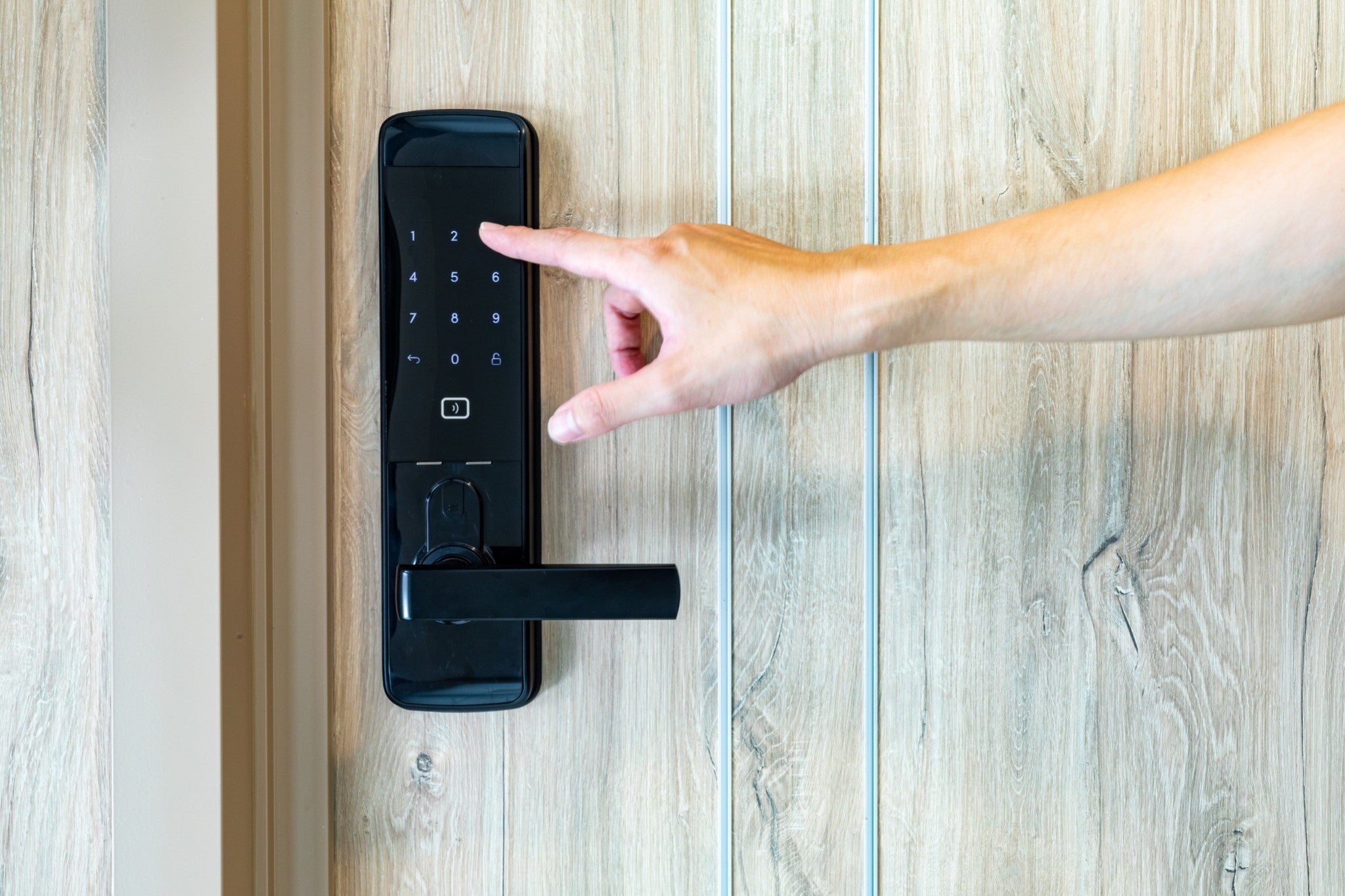Best Digital Door Locks For HDBs in Singapore: 2021 Edition