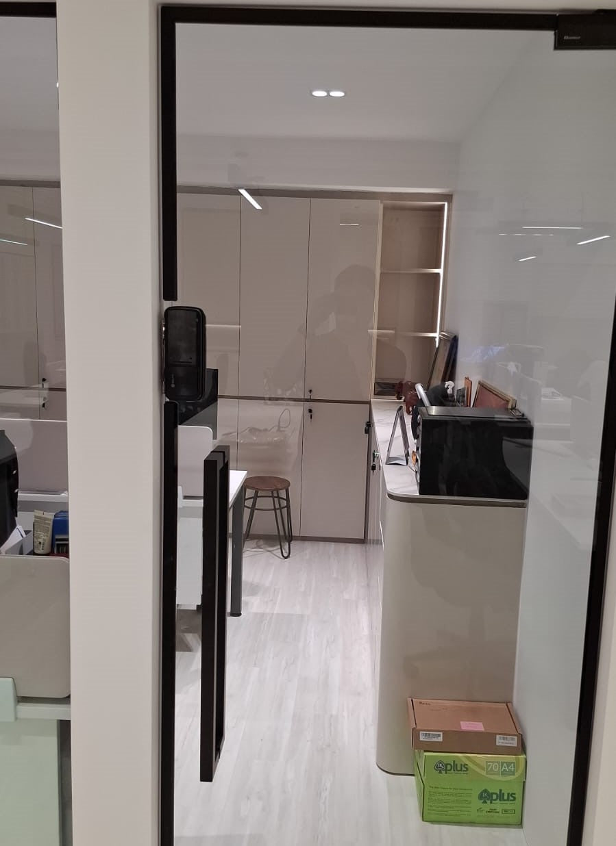 Solity GG-33B Glass Door Lock Solity