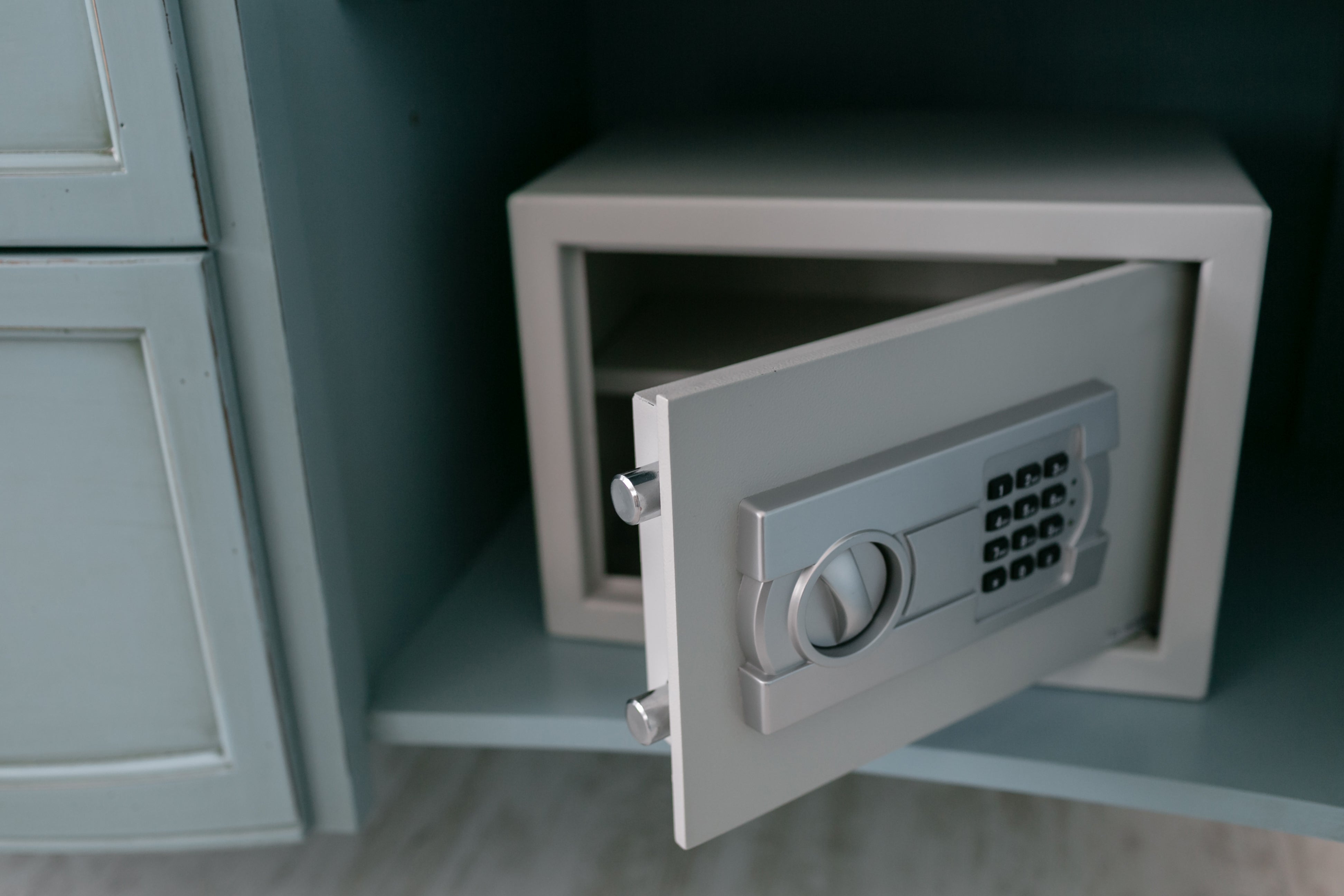 Beyond Digital Door Locks: Choosing a Digital Safe Box in Singapore